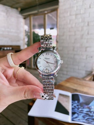 Chopard Happy Diamonds watch, the best-selling Happy Diamonds, is Chopard's mos