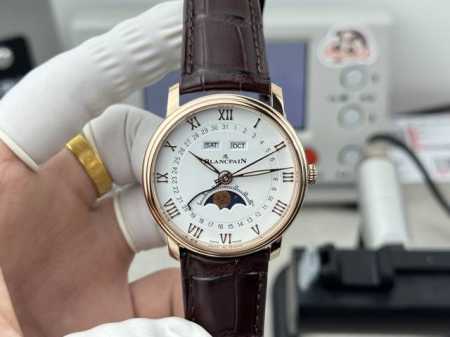 Gr Blancpain Classic Collection 6654 Full Calendar Moon Phase Watch. Features in - Click Image to Close