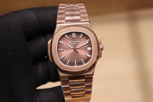 Patek Philippe.Elegant Sport Series 5711 1A Nautilus, Patek Philippe's Stunning