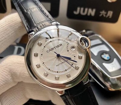 Cartier Blue Balloon series, men's 42mm polished details, water drop fisheye bub