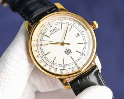 Tw proudly presents the Piaget Altiplano series watch with its exclusive dome-sh