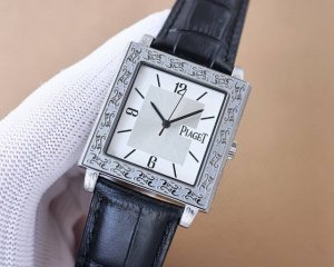 White and Gold Tw. This is the latest square-carved model from Swiss Piaget. Th
