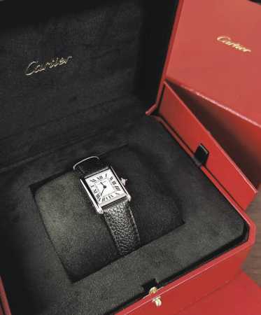 , Louis Cartier drew inspiration from tanks on the battlefield to create the Tan - Click Image to Close