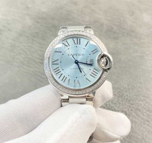 Cartier Ballon Bleu series, diamond-set model, 33mm diameter! Ice blue dial, equ