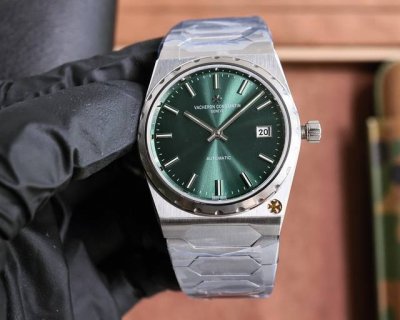 Retro and stylish, it's a favorite among celebrities. Vacheron Constantin has r