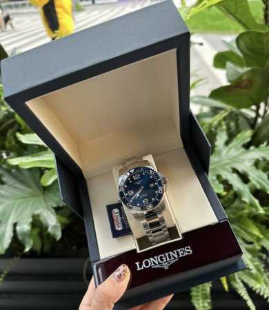 After agonizing for half a month, I finally bought my first mechanical watch, th - Click Image to Close