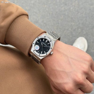 Audemars Piguet 15500 Series Upgraded V2 Version Mechanical Men's Watch feature