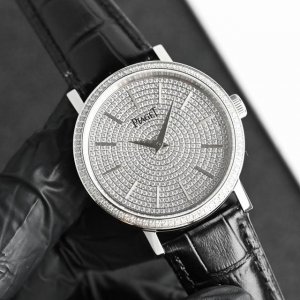 White diamonds and gold diamonds Plaget Count'S Fine Jewels Piaget high-end jewe