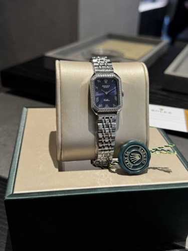 Rolex Small Square Watch, a low-key and luxurious Rolex 1970's antique watch, fe