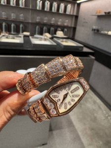 V gold material rose gold 5678. Platinum 5 6 High-end Seiko Hermes chain pig nos