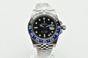 An upgraded version of the Greenwich Master. Made from the same 904L steel as t