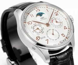 Gr New IWC Portuguese series perpetual calendar watch, the world's most complex