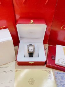 2025 latest luxury bracelet, pay attention to the details, exclusive high-qualit