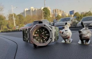 Brand: A Audemars Piguet Royal Oak Offshore : Series: 15703 Series Design: The