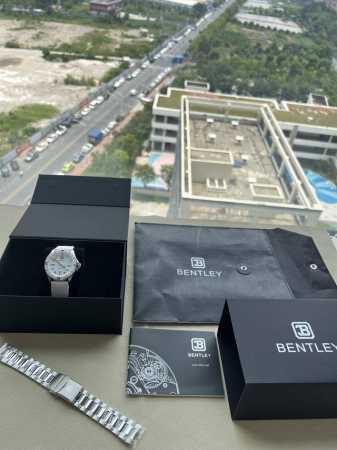 Bentley - Bentley The Aurora. The BL-20 Submariner from the Dawn series features - Click Image to Close