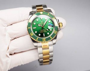 Platinum 20. Rolex People's Version Of The Submariner Is Made Of 316L Stainless