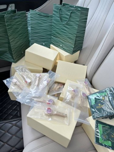 As one of the most sought-after vintage Rolex watches, there are bound to be cou