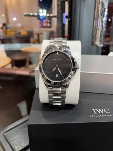 Gucci Gucci Snake-Face Women's Watch. Polished Stainless Steel Slim Case, 38Mm W