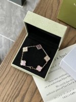 V Gold Material Van Cleef & Arpels Rose Gold "5-Pollen Mother-Of-Pearl Single Fl