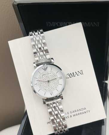 Armani Gypsophila is a must-have for every girl! The little diamonds inside are - Click Image to Close