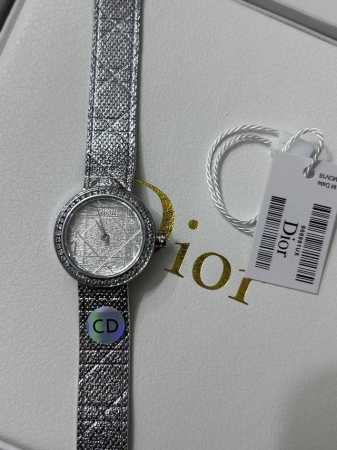 Exclusive photos of Christian Dior ladies watch with quartz movement - Click Image to Close