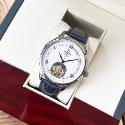 The new masterpiece, the De Ville Elegance Series watch. Just to inherit the cla