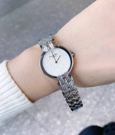 Japanese Vintage Treasure Watch Dior Dior Fashion Devil Women's Watch Is Highly