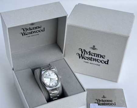 This Emporio Armani Sinfonia watch on my wrist is the Mini Size of the same ser - Click Image to Close