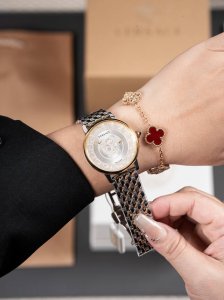 Popular goods, fast delivery. Ch Nel, the latest model from Chanel counter, crys