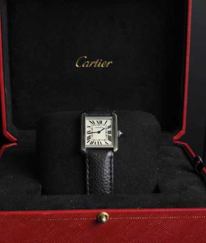 The sheer sophistication of the Cartier Tank watch is simply irresistible! Who