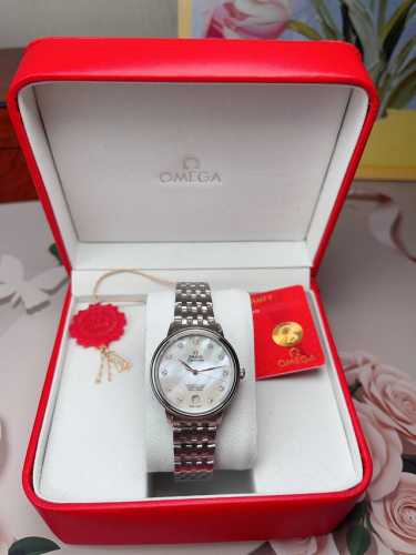 Fashionable Quartz Women's Watch Omega's Exquisite Butterfly Fly Series For Wome