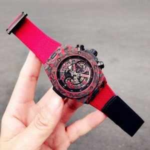 Hublot Big Bang Carbon Fiber Watch Limited Edition A brand new, exquisite limit