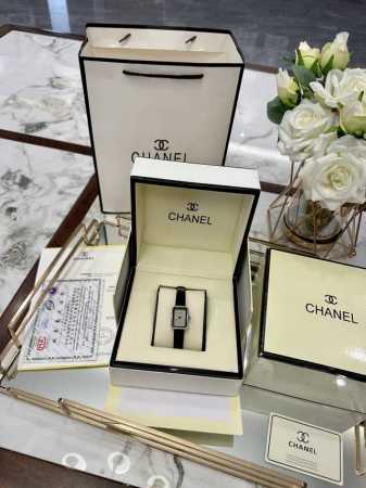 Same style as pictured, same packaging as the official store. Genuine Chanel wa - Click Image to Close