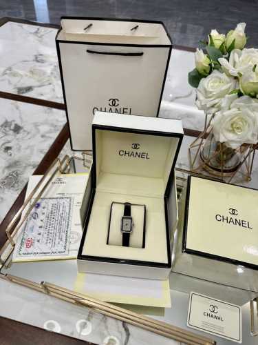Same style as pictured, same packaging as the official store. Genuine Chanel wa