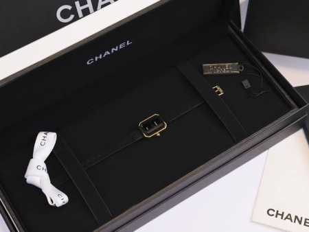 Gg This pin-buckle Chanel black and gold Sugar Cube ladies' quartz watch, size 2 - Click Image to Close