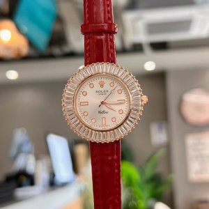 Rolex latest fashion simple fashion watch exquisite lady temperament. Wear-resi