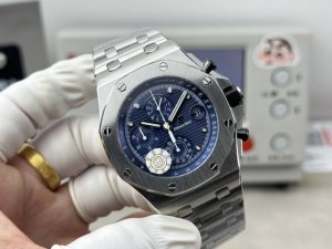 Audemars Piguet Royal Oak 26238 with rubber, leather, and steel straps. Featurin