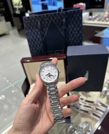 Longines Master Men's True Moon Phase Moon Phase Changes with Time L2.919.4.78.6 - Click Image to Close