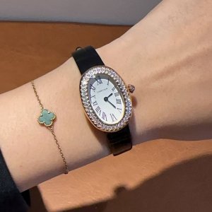 Cartier Baignoire Bathtub Series Watch, a watch that is worth recommending to go