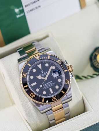Rolex Submariner 116613Ln, two-tone black Submariner, 40mm case diameter, two-to - Click Image to Close