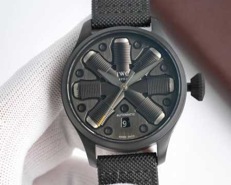 White and Black 1240. Technology leads the way in fashion. IWC's new IWC Concept - Click Image to Close
