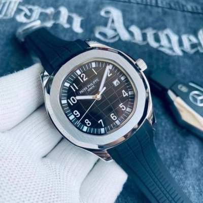 Patek Philippe Hand Grenade. Original Butterfly Clasp With Luminescent