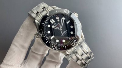 Gentleman's Premium, Embodying Sophistication. Whether Formal Or Casual, It's Th