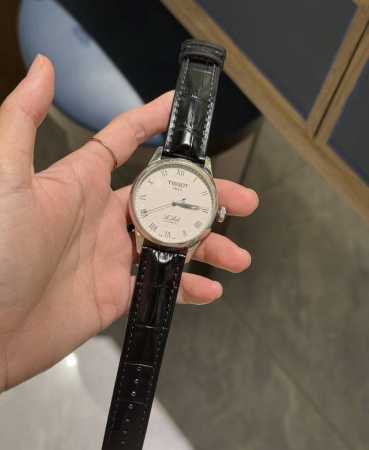 Tissot Le Locle, the Elegant Dancer of Time Hello everyone! Today I want to shar - Click Image to Close