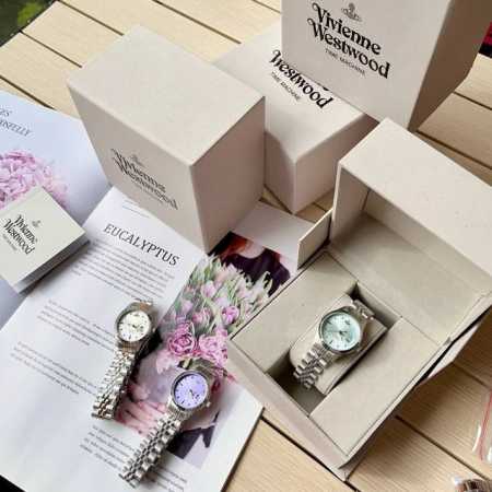 Vivienne Westwood Vivienne Westwood Women's Quartz Watch, Featuring A Radiating - Click Image to Close