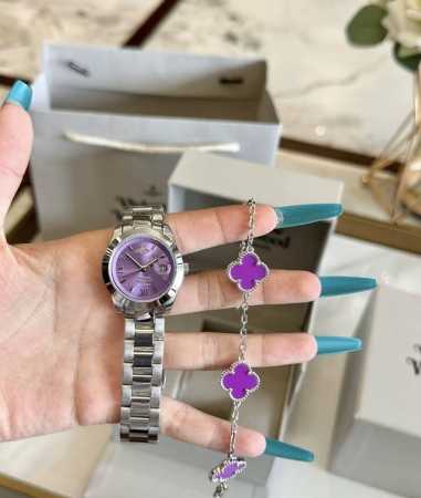 Vivienne Westwood Quartz Watch with 29Mm Purple Dial, Trendy Women's Watch (Ddd) - Click Image to Close