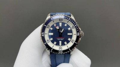 Breitling Super Ocean Series 42Mm Watch. 1: A Diving Watch Must Not Only Be Easy
