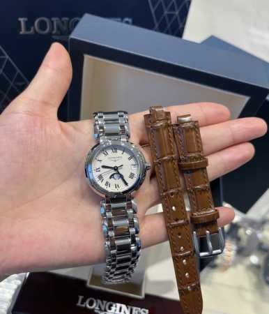 I really love this Longines Heart Moon watch with Roman numerals and moon phase - Click Image to Close