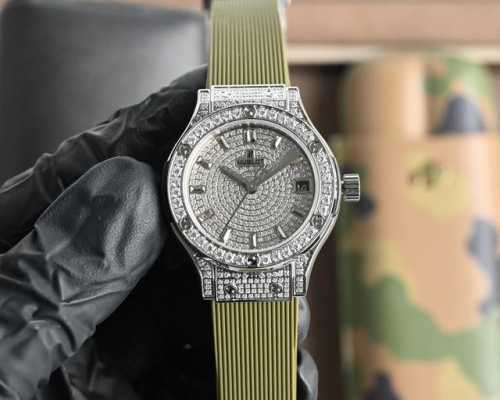 The highest version of the original mold is a replica of Hublot's classic fusio