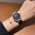 Lv Louis Vuitton, sapphire crystal, imported Swiss movement. The Monogram flower